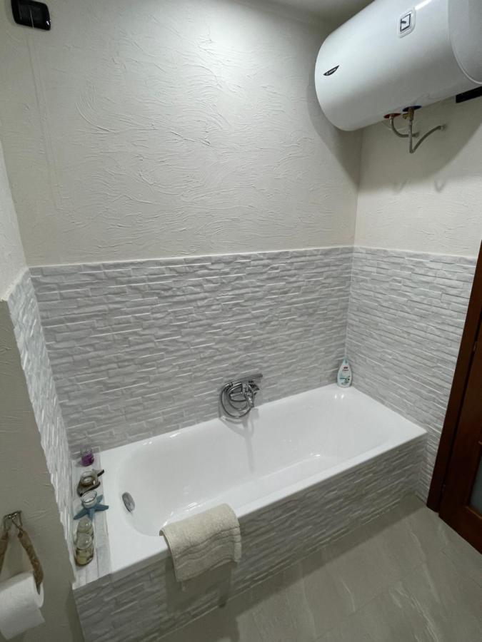 Bay View Apartment Porto Torres Eksteriør billede